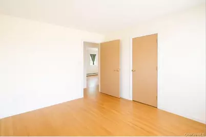 9 Ivy Street #1st Floor, Farmingdale, NY 11735 - Photo 5