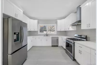 141 Emerson Avenue, Floral Park, NY 11001 - Photo 15