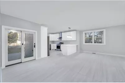 141 Emerson Avenue, Floral Park, NY 11001 - Photo 13