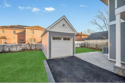 141 Emerson Avenue, Floral Park, NY 11001 - Photo 7