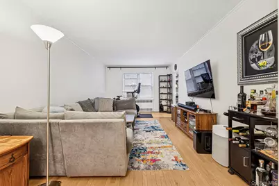 67-38 108th Street #D21, Forest Hills, NY 11375 - Photo 7