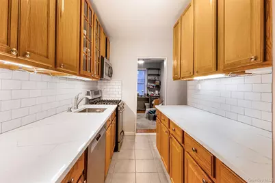 67-38 108th Street #D21, Forest Hills, NY 11375 - Photo 15