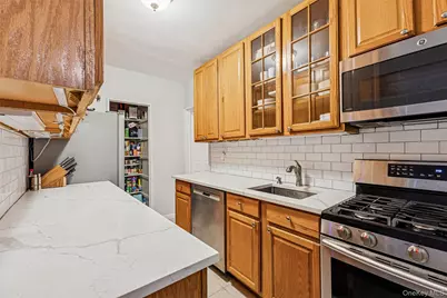 67-38 108th Street #D21, Forest Hills, NY 11375 - Photo 17