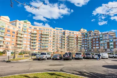 111 Cherry Valley Avenue #M11, Garden City, NY 11530 - Photo 35