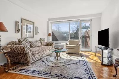 111 Cherry Valley Avenue #M11, Garden City, NY 11530 - Photo 9