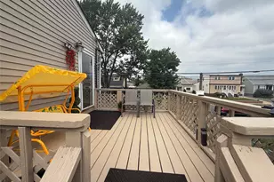 129 Stewart St, Hempstead, NY 11003 - Photo 13