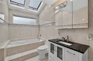 4 Lois Ln, Monsey, NY 10952 - Photo 13