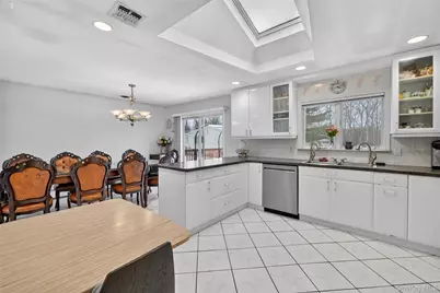 4 Lois Lane, Monsey, NY 10952 - Photo 9