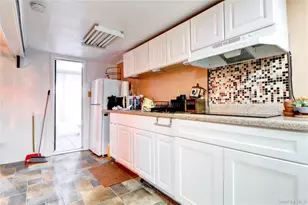 65-10 80th Ave, Glendale, NY 11385 - Photo 17