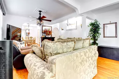 6510 80th Avenue, Glendale, NY 11385 - Photo 5