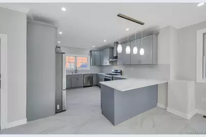 143 Emerson Avenue, Floral Park, NY 11001 - Photo 13