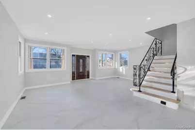 143 Emerson Avenue, Floral Park, NY 11001 - Photo 11