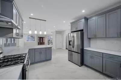 143 Emerson Avenue, Floral Park, NY 11001 - Photo 15