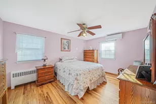 263 Keswick Dr, East Islip, NY 11730 - Photo 15