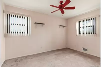 53 Eastern Avenue, Deer Park, NY 11729 - Photo 19