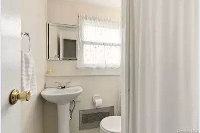 53 Eastern Avenue, Deer Park, NY 11729 - Photo 27