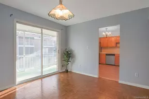 102 Yorkshire Dr, Suffern, NY 10901 - Photo 7