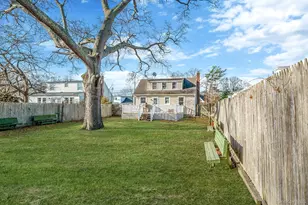 31 Walnut Ave, Patchogue, NY 11772 - Photo 11