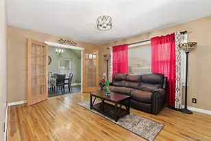 1 Birch Haven Ct, East Northport, NY 11731 - Photo 5