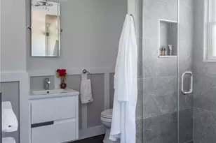 172 5th St, Greenport, NY 11944 - Photo 23