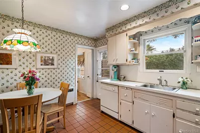 32 Arbor Road, East Hills, NY 11577 - Photo 11