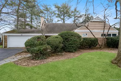 32 Arbor Road, East Hills, NY 11577 - Photo 1