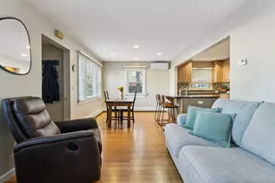 60 Green Ave, Patchogue, NY 11772 - Photo 7