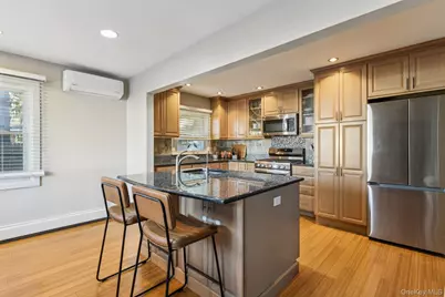 60 Green Avenue, Patchogue, NY 11772 - Photo 11