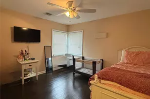 57 Laurel Rd, Lindenhurst, NY 11757 - Photo 17