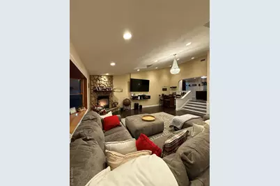 57 Laurel Road, Lindenhurst, NY 11757 - Photo 3