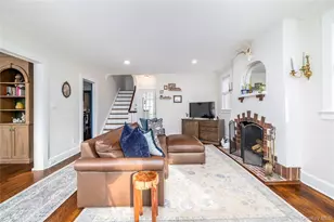 17 Roxbury Rd, Rockville Centre, NY 11570 - Photo 3