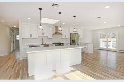 230 Townline Road, Commack, NY 11725 - Photo 13