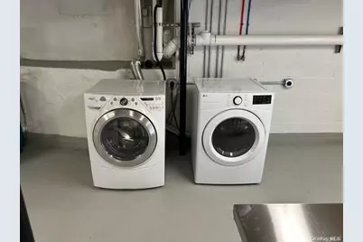 5 Carlton Avenue, Port Washington, NY 11050 - Photo 13