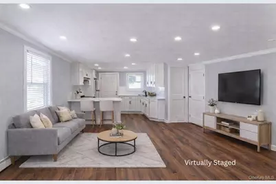 5 Carlton Avenue, Port Washington, NY 11050 - Photo 3