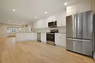 57 Cobalt Ln, Westbury, NY 11590 - Photo 11