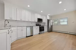 57 Cobalt Ln, Westbury, NY 11590 - Photo 9