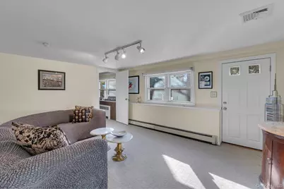 19 Capitol Place, South Huntington, NY 11746 - Photo 9