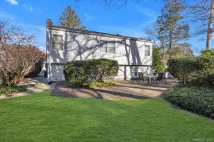 19 Capitol Pl, South Huntington, NY 11746 - Photo 19