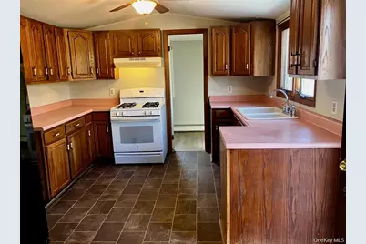 87 W Peenpack Trail, Sparrow Bush, NY 12780 - Photo 3