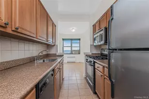3515 Henry Hudson Pkwy, Bronx, NY 10463 - Photo 5