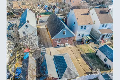 77-10 162nd Street, Flushing, NY 11366 - Photo 19