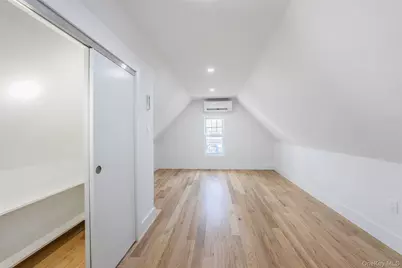 77-10 162nd Street, Flushing, NY 11366 - Photo 13