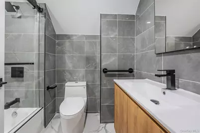 77-10 162nd Street, Flushing, NY 11366 - Photo 7