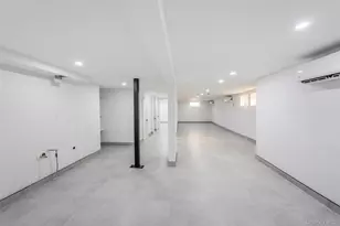 77-10 162nd St, Flushing, NY 11366 - Photo 21