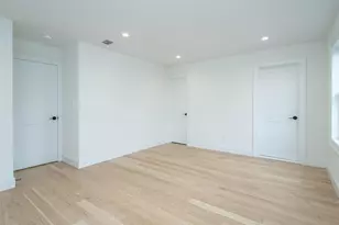 35 B Dunwood Rd, Port Washington, NY 11050 - Photo 15