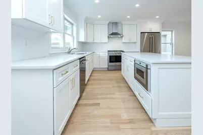 35B Dunwood Road, Port Washington, NY 11050 - Photo 11