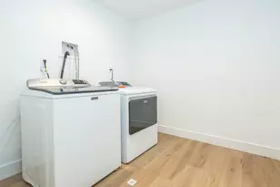 35 B Dunwood Rd, Port Washington, NY 11050 - Photo 31