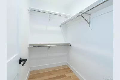 35B Dunwood Road, Port Washington, NY 11050 - Photo 17