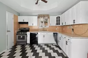 40 McLaughlin St, New York, NY 10305 - Photo 11