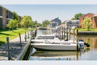 409 Marine Lane, West Babylon, NY 11704 - Photo 9